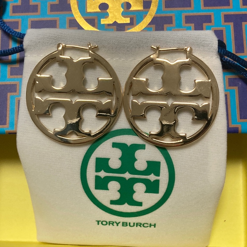 Tory Burch Gold Hoop Earrings with Black Enamel Logo - Picture 3 of 5